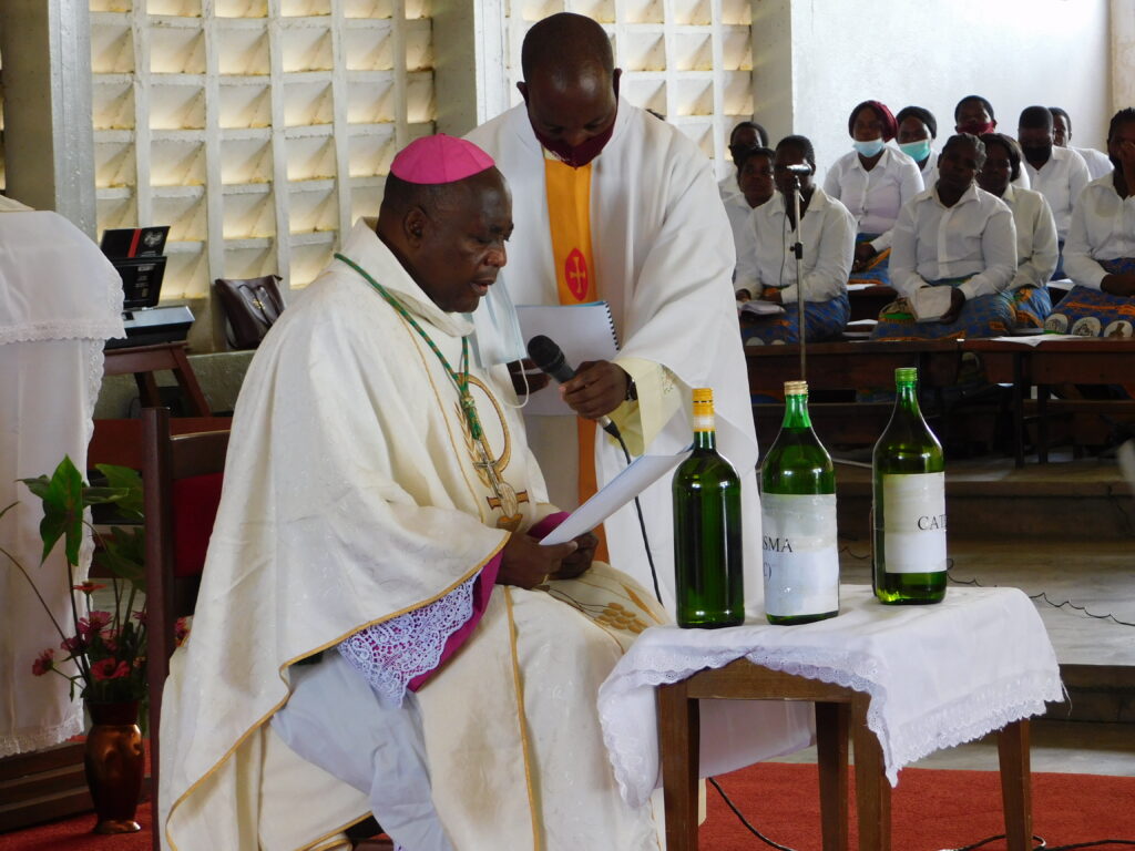 Bishop Montfort Stima at Chrism Mass